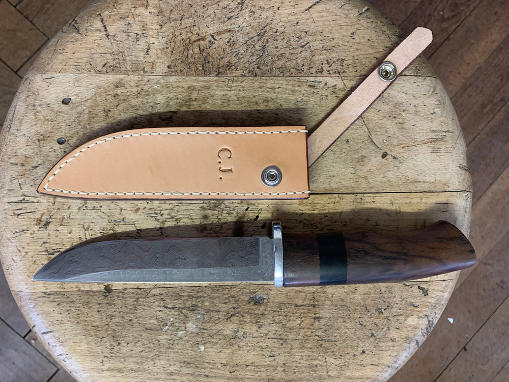 
                  
                    Messerhülle Leder personalisiert
                  
                