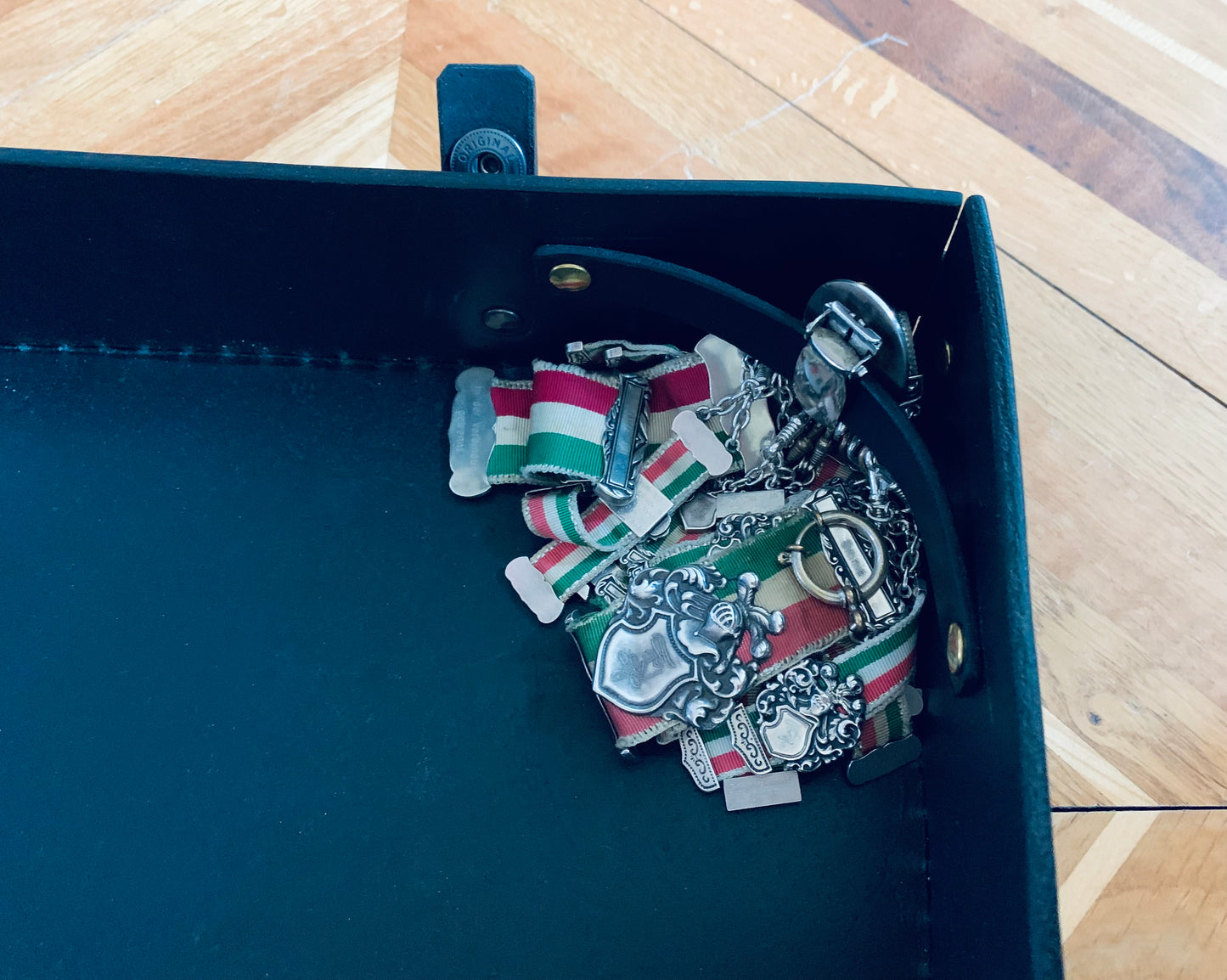 
                  
                    Mutzbox für Verbingung
                  
                