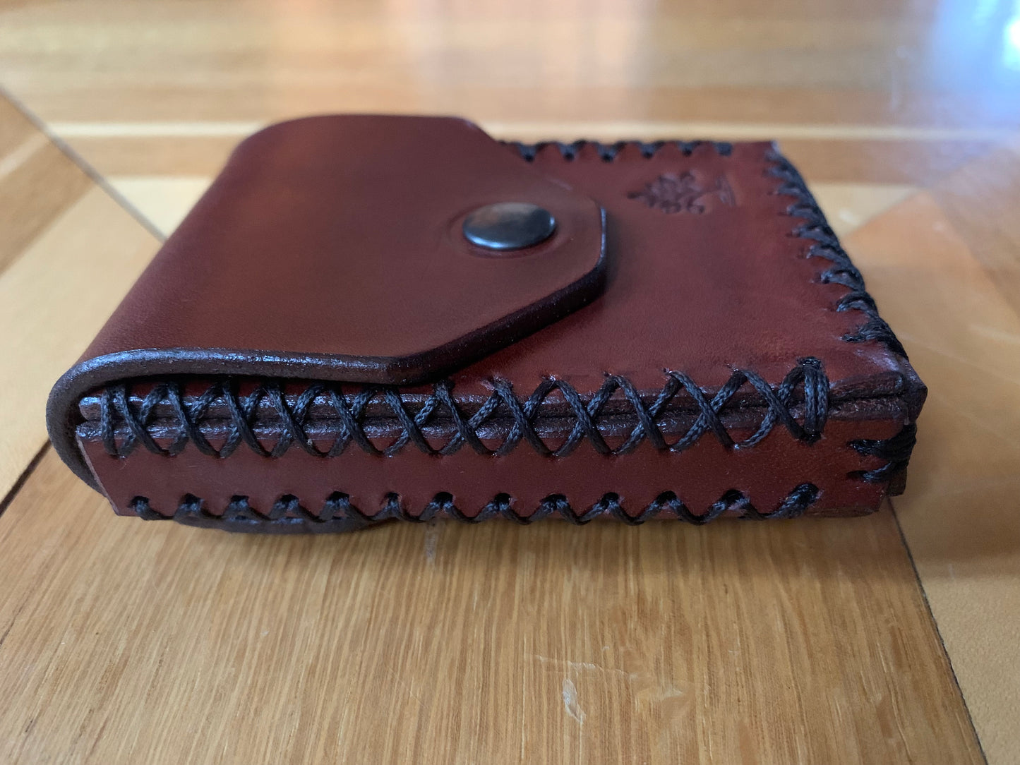 
                  
                    Kreditkartenetui mit Airtag nach Mass
                  
                